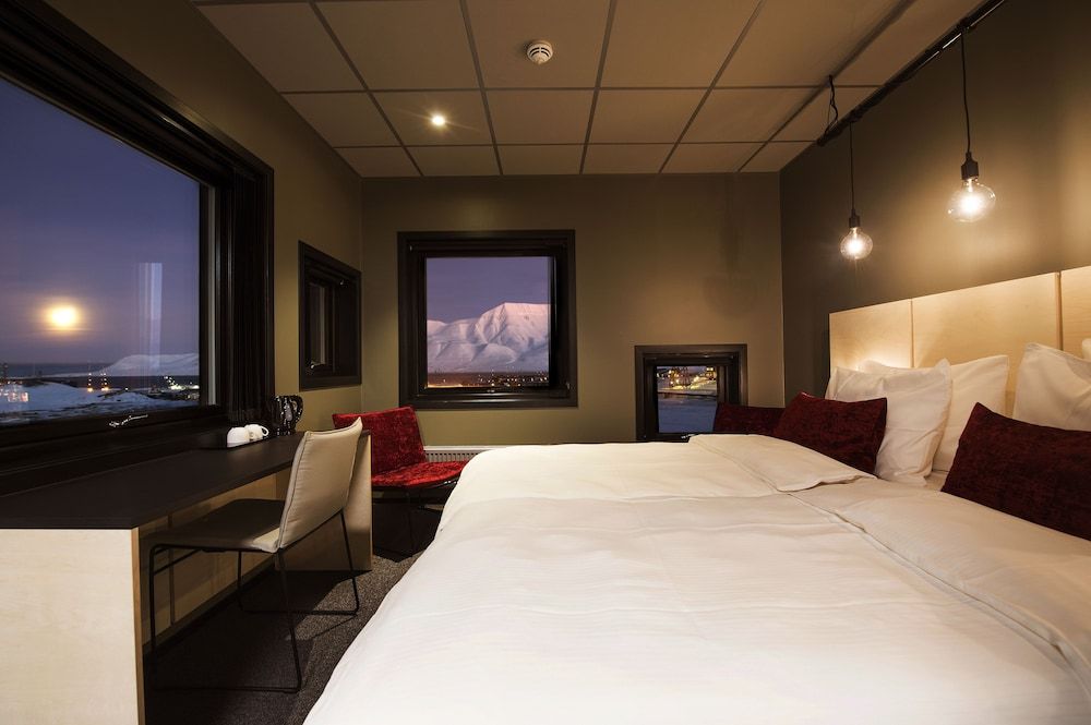 undefined Svalbard Hotell - The Vault 2