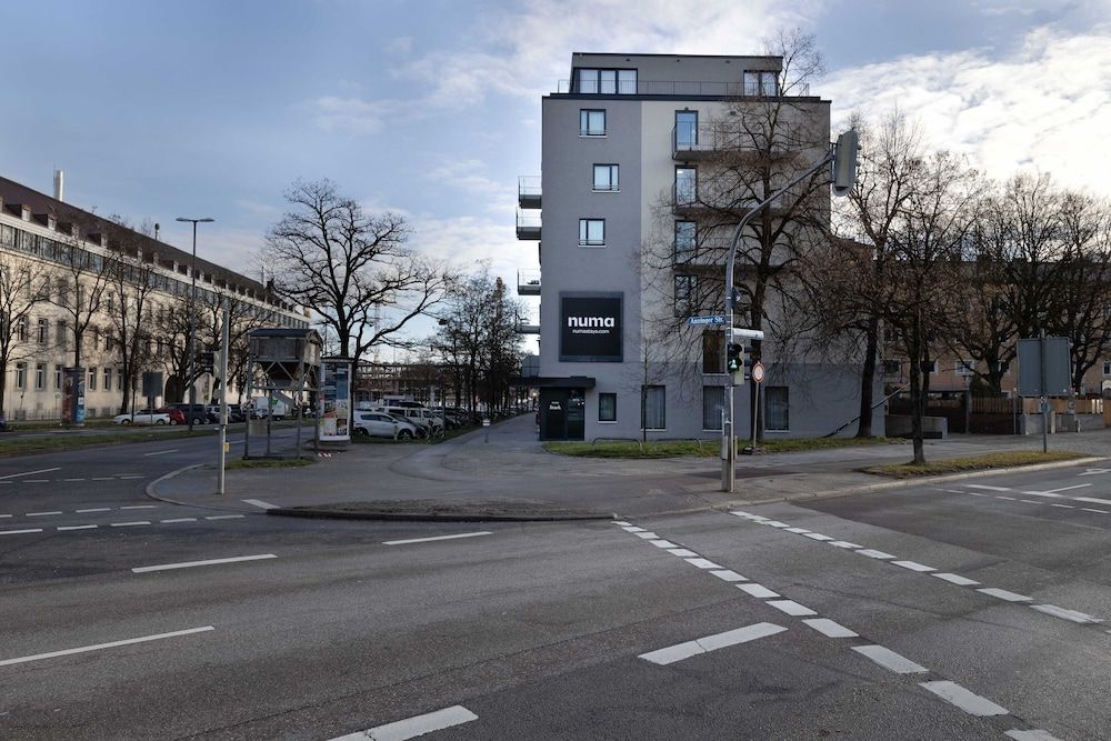 undefined Numa Munich Stark 6