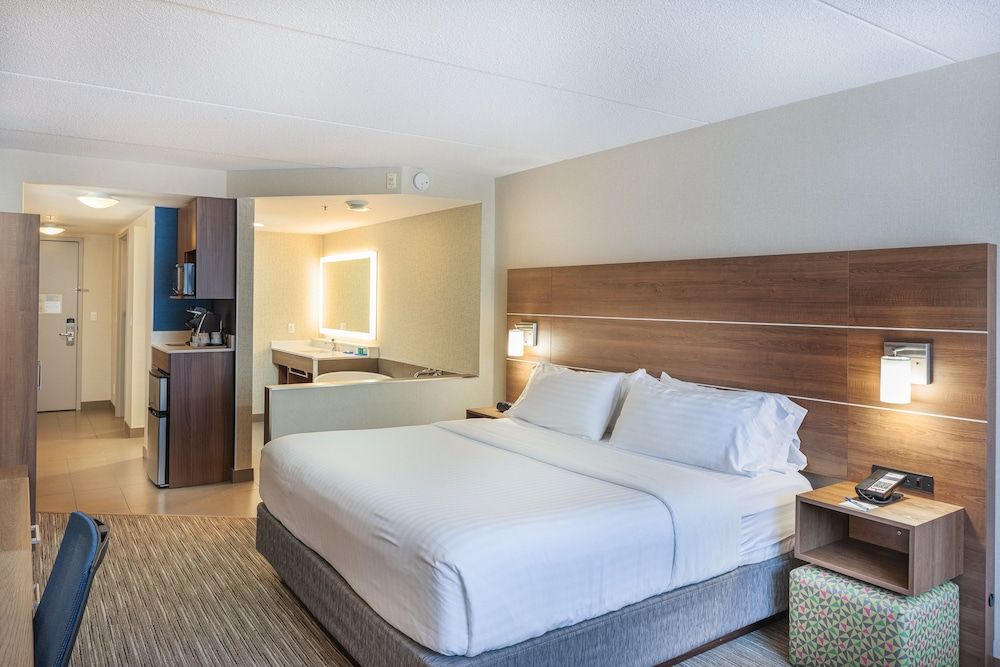 Suite, 1 King Bed