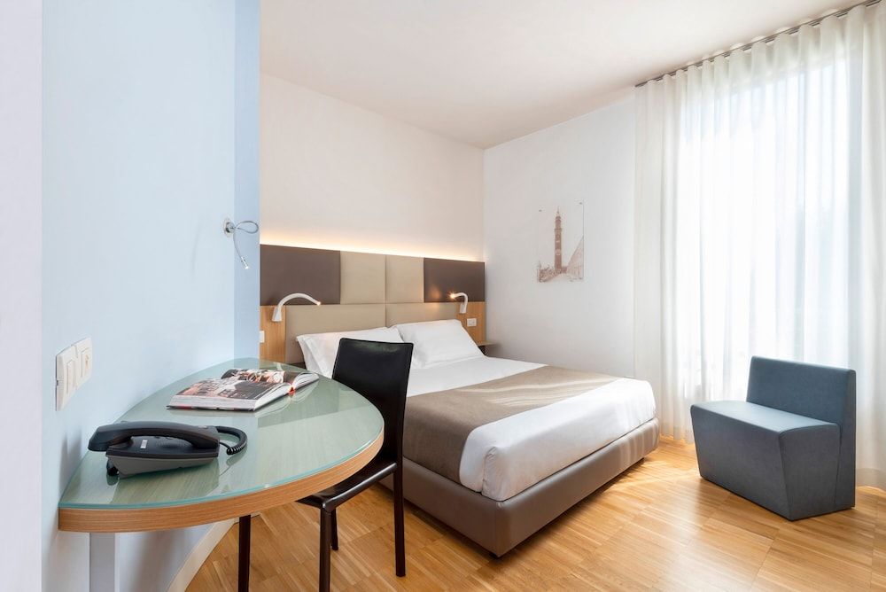 GHV Hotel Double Room (Premiere)