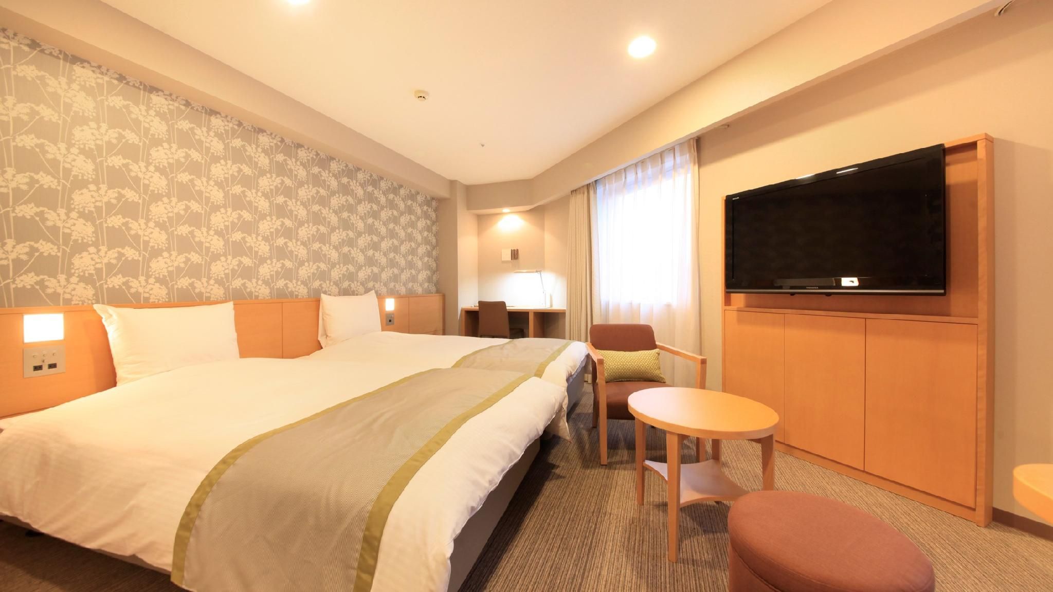 Smoking Hollywood TwinVery popularSpacious and stylish