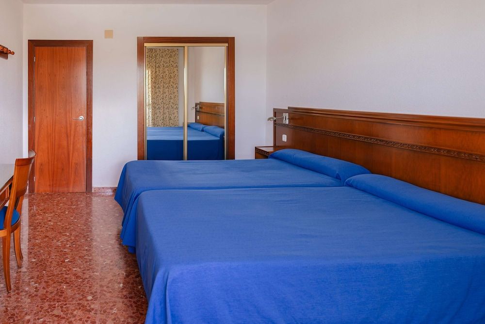 Port Europa Hotel Apartment, 1 Bedroom, Balcony, Lake View (XL, 2 Adults)