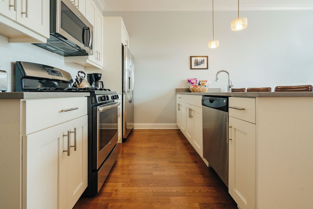 undefined The Guesthouse Hotel 7