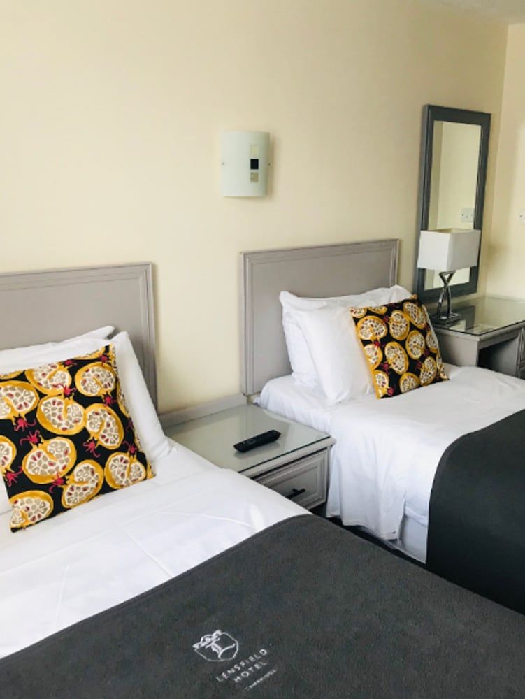 Lensfield Hotel Standard Twin Room