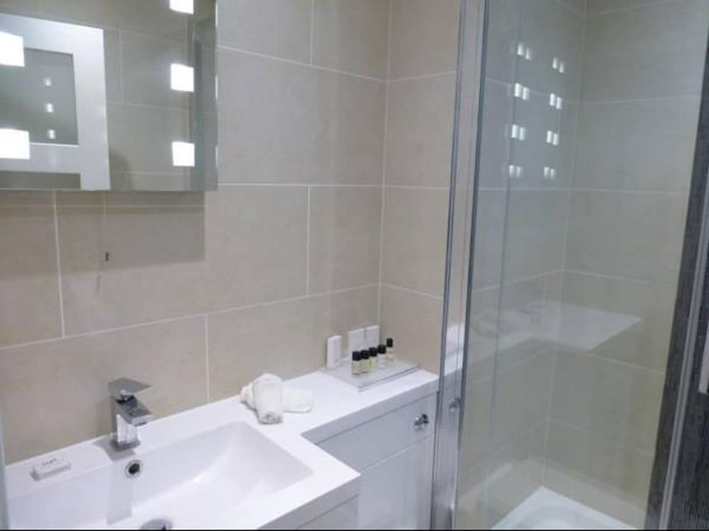 Lensfield Hotel Standard Twin Room 4