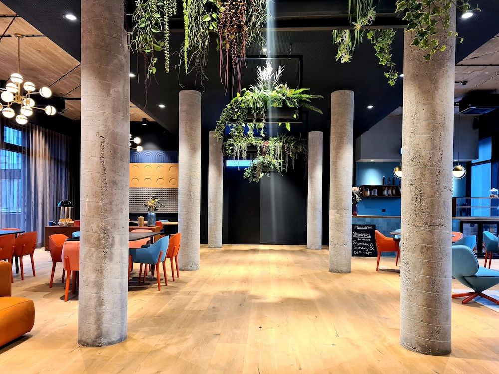 undefined KONCEPT Hotel International 3