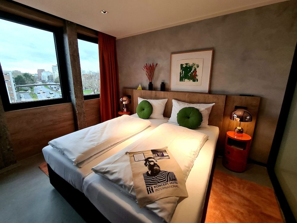 undefined KONCEPT Hotel International 2