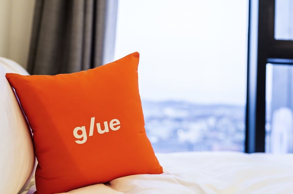 glue Hotel Deluxe Twin Room
