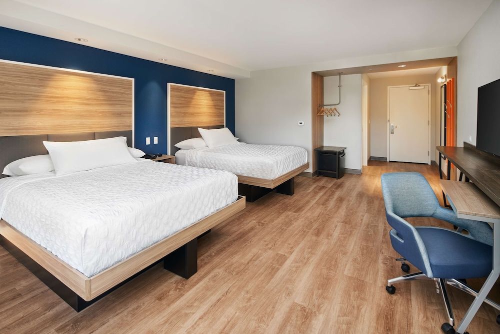 Room, 2 Queen Beds, Accessible (Hearing)