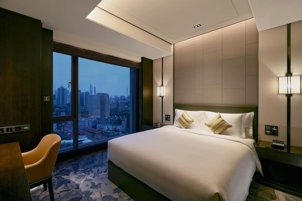 Suite (Deluxe 2 Bedrooms)