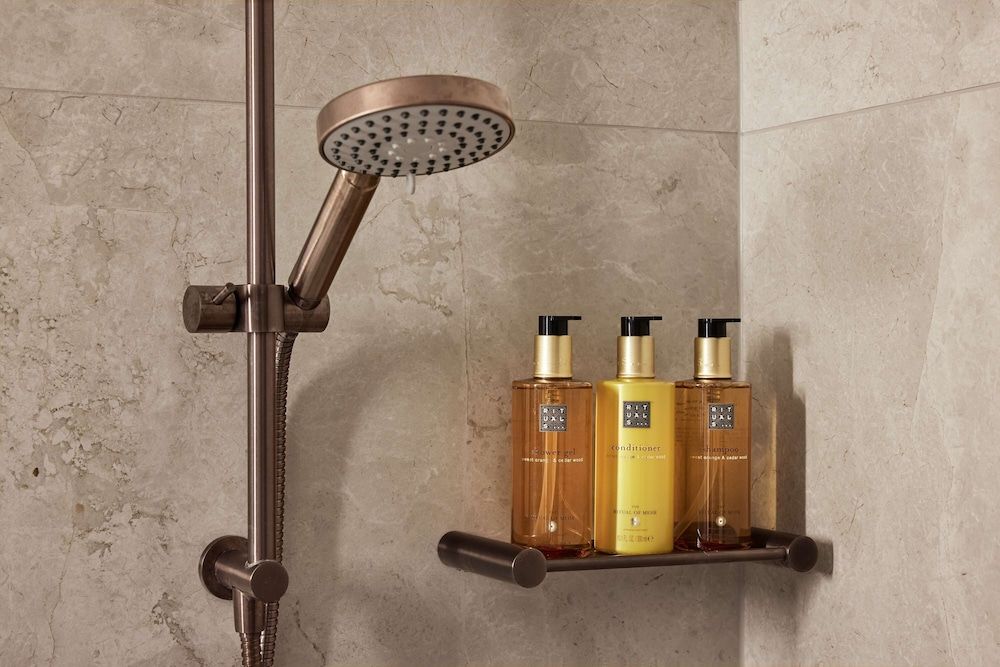 Aiden by Best Western Darling Harbour Standard Room, 1 Queen Bed, Accessible, Non Smoking 5