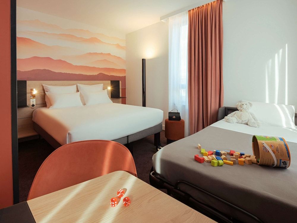 Superior Room, 1 Queen Bed with Sofa bed