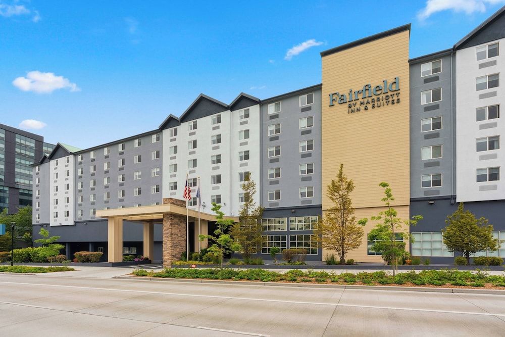 undefined Fairfield Inn & Suites by Marriott Seattle Downtown/Seattle Center
