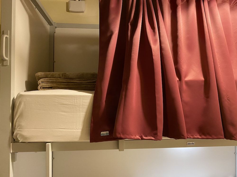 The Loft House Barcelona Triple Room, Shared Bathroom 13