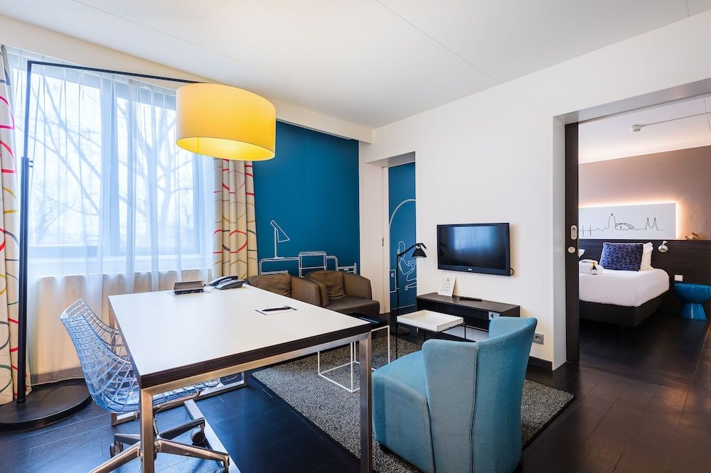 Postillion Hotel Deventer Business Suite 5