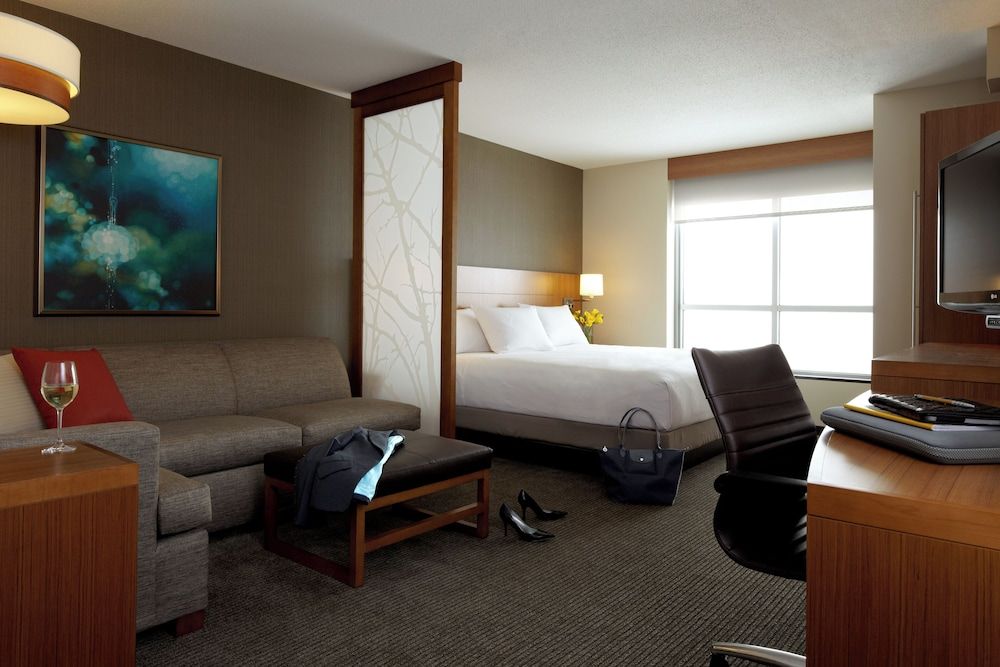 undefined Hyatt Place Calgary Airport 10
