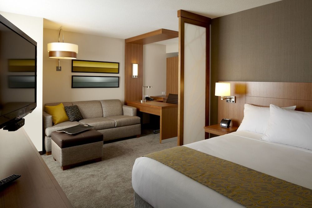 undefined Hyatt Place Calgary Airport 9