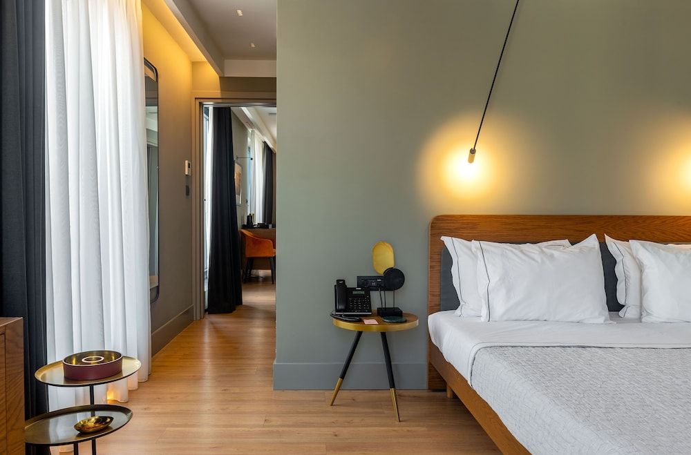 undefined Bob W Eolou 7