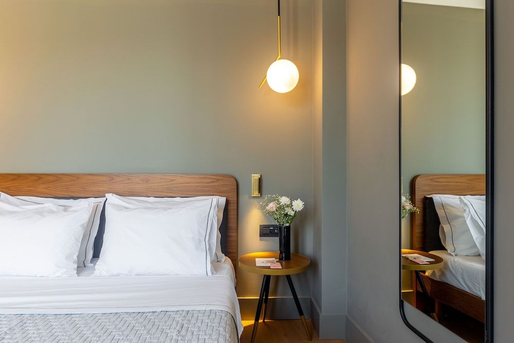 undefined Bob W Eolou 10