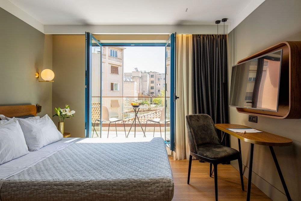 undefined Bob W Eolou 2