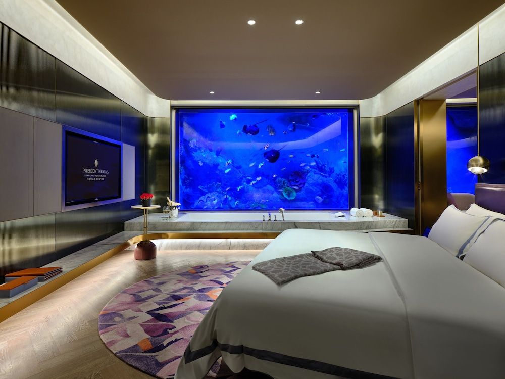 Underwater Suites