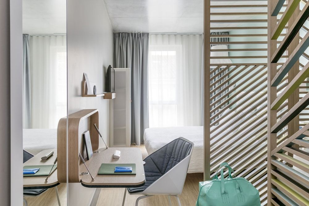 OKKO Hotels Toulon Centre Classic Room - including snacks & drinks self service in the Lounge Club 6