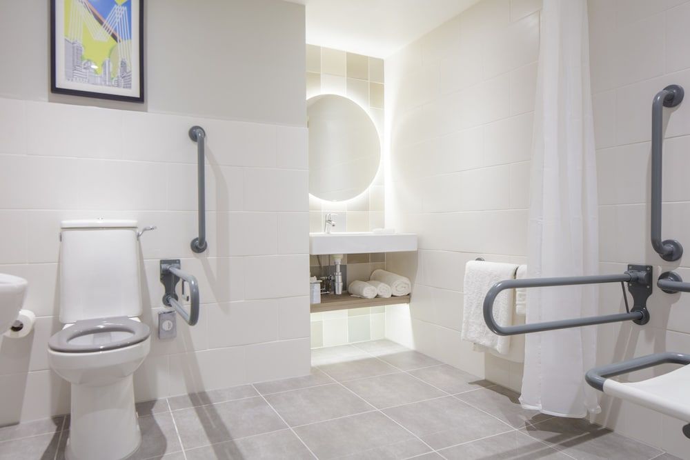 Hampton by Hilton Manchester Northern Quarter Room, 1 Queen Bed, Accessible 6