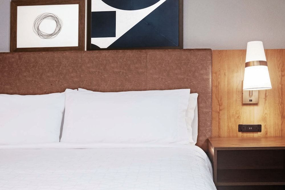 Studio Suite, 2 Queen Beds, Accessible Bathtub (Communications)