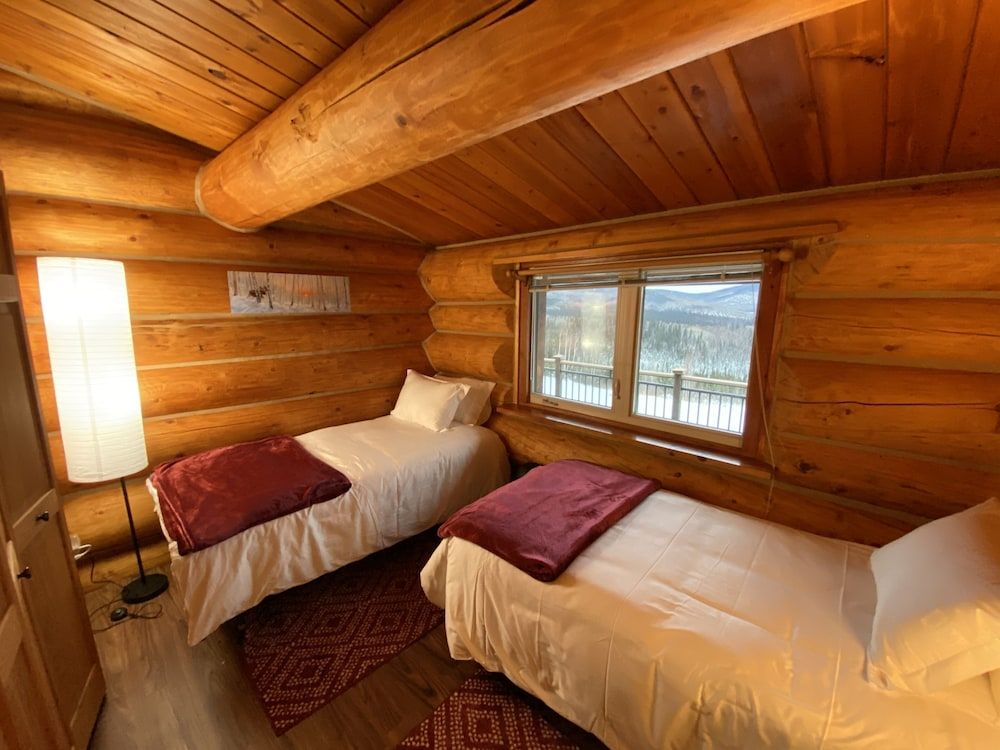 Aurora Villa Traditional Cabin, Multiple Beds, Non Smoking, Mountain View