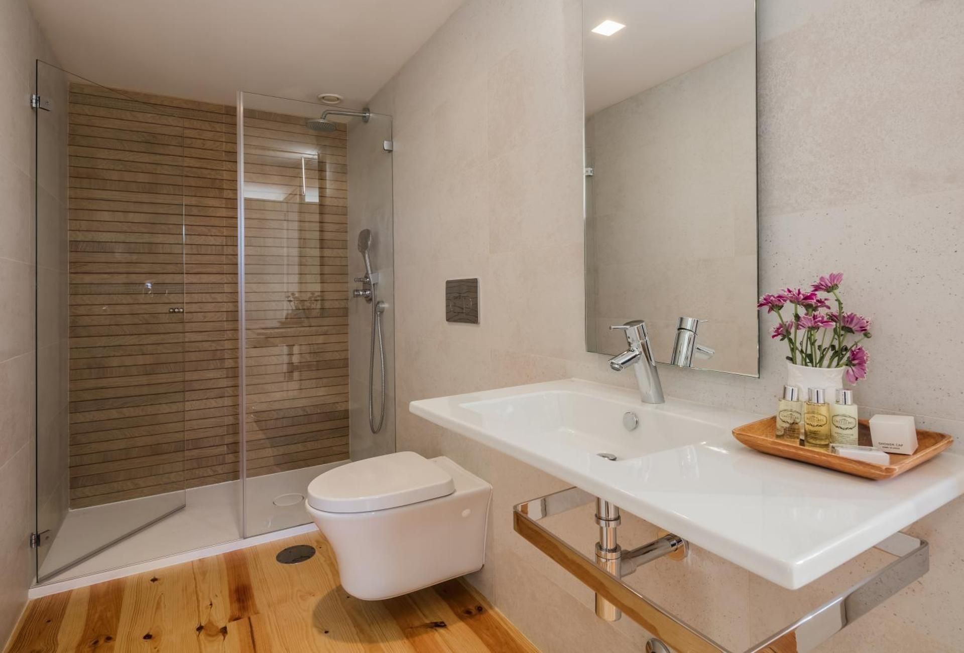 undefined Porto River 8