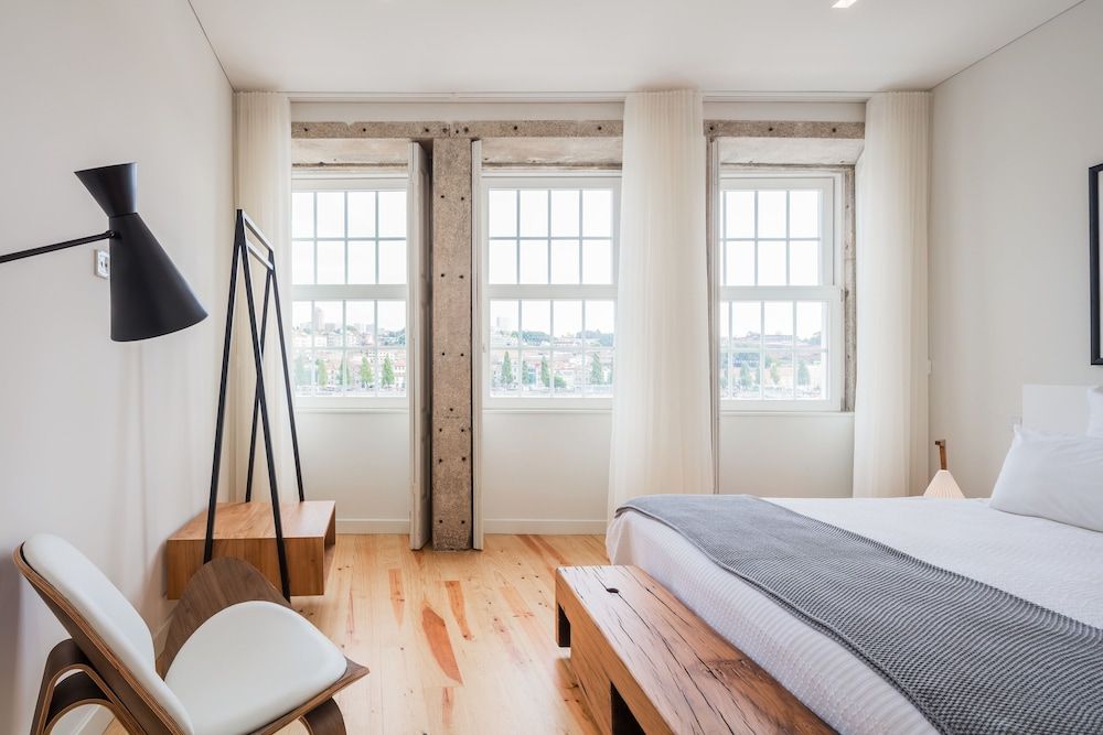 undefined Porto River 4