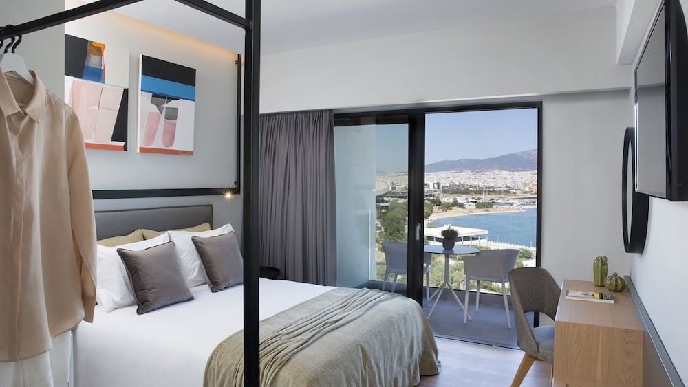 undefined The Alex Monte Kastella 2