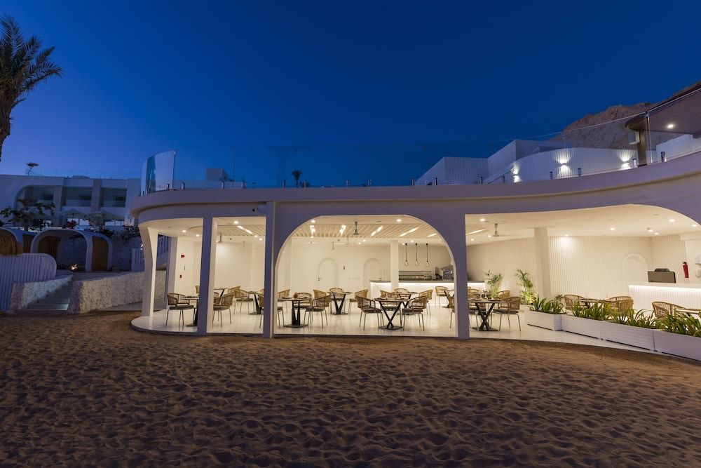 undefined White Hills Resort 6