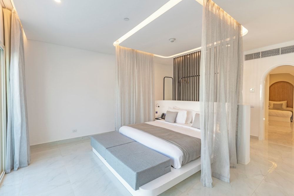 undefined White Hills Resort 4