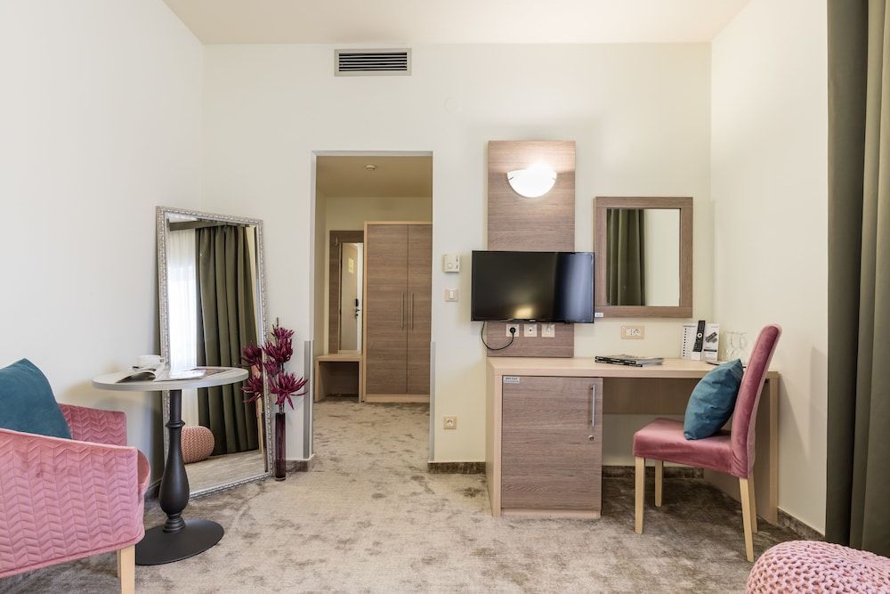 Hotel Mondo Standard Twin Room 13