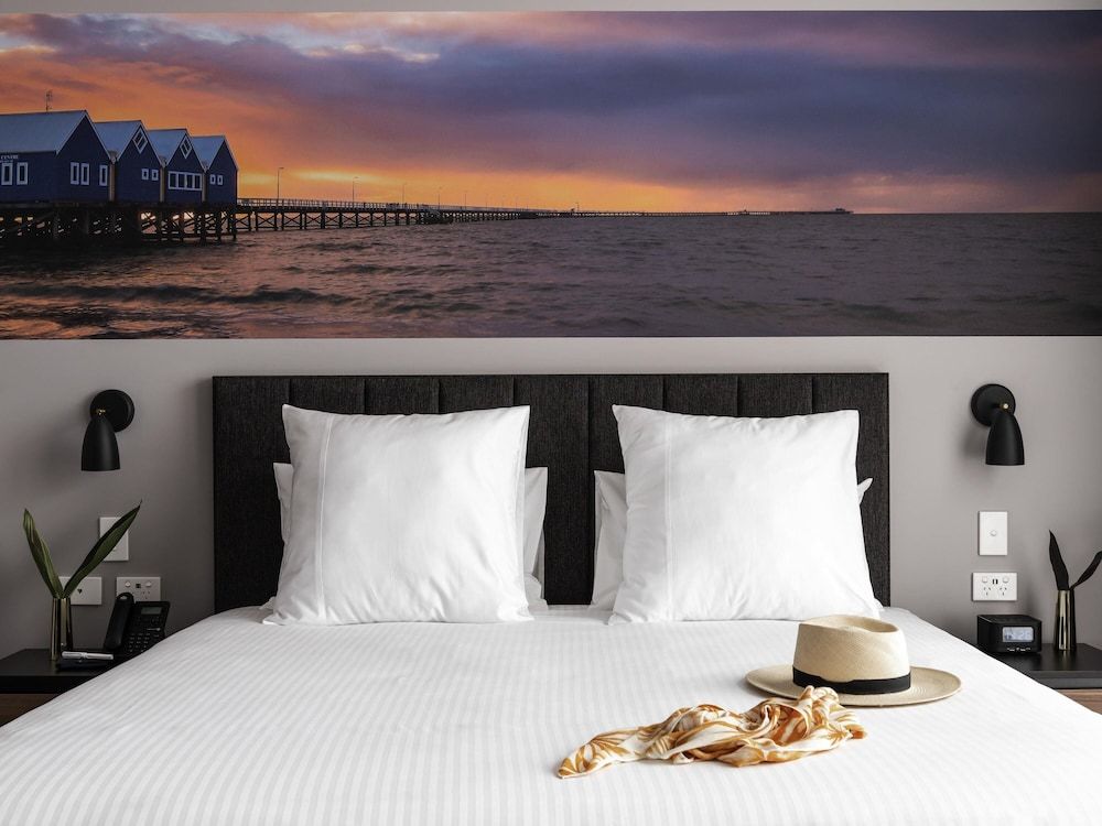 Superior Room, 1 King Bed