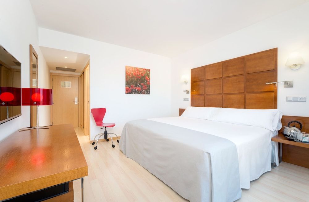 Zentral Ave Premium Double Room Single Use 3