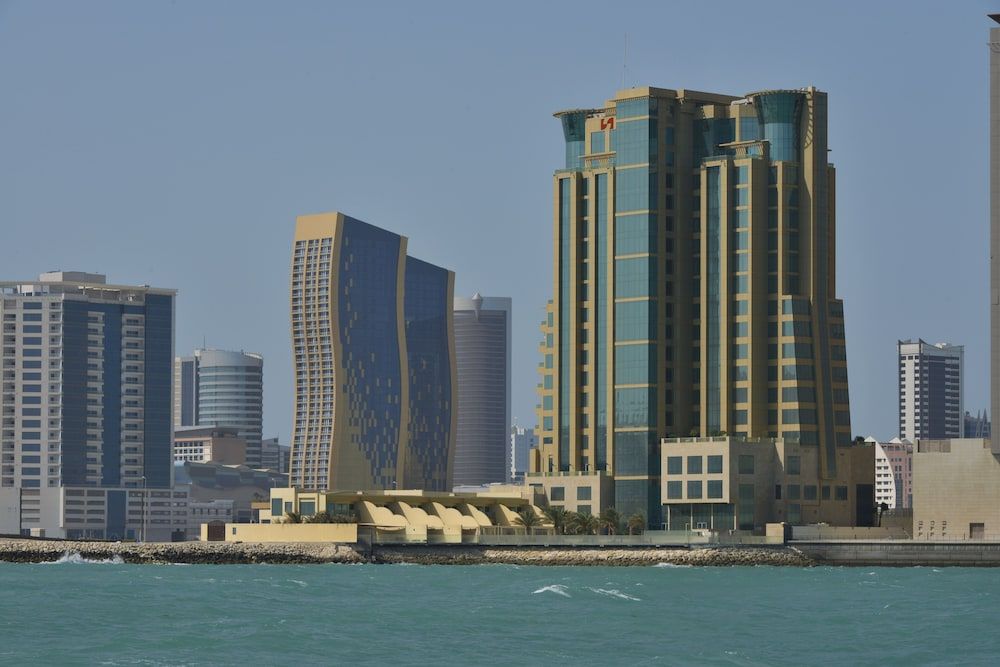 undefined Grand Swiss-Belhotel Waterfront Seef 2