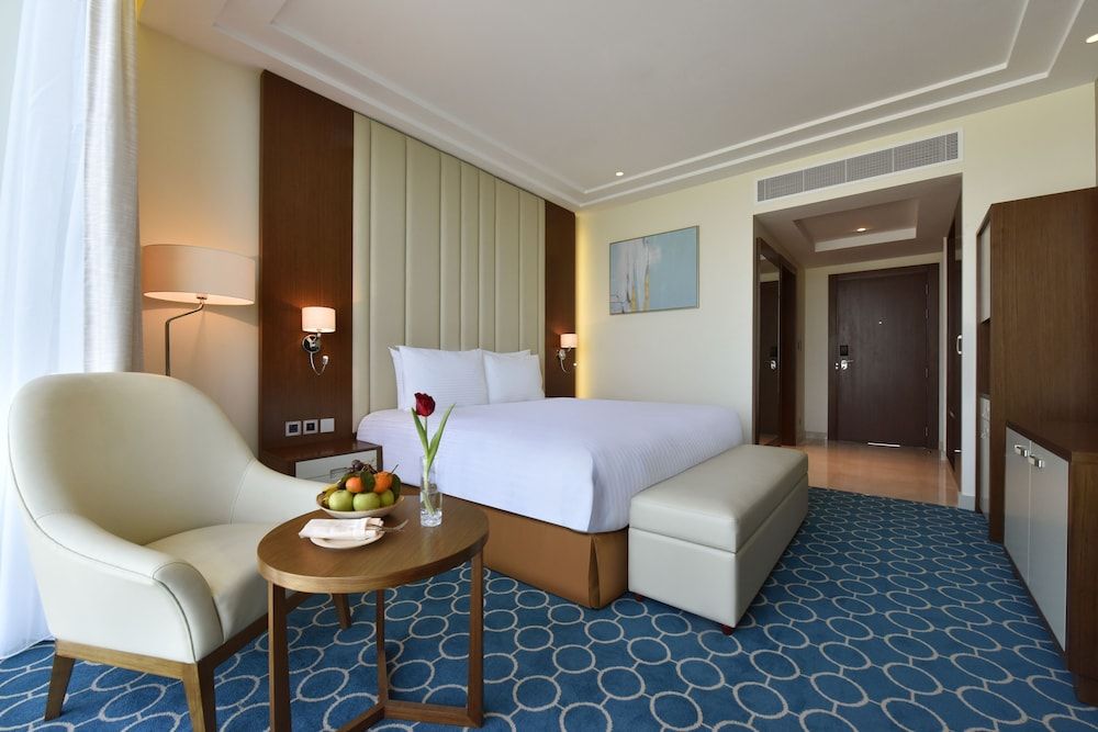 Grand Swiss-Belhotel Waterfront Seef Superior Double Room