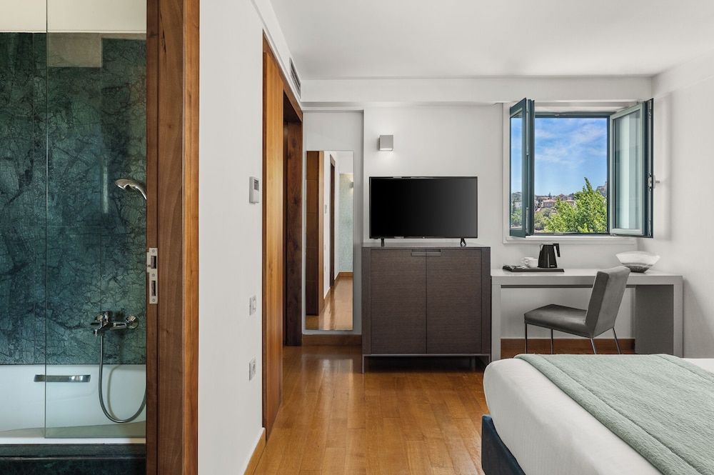 Athenaeum Eridanus Luxury Hotel Deluxe Room 10