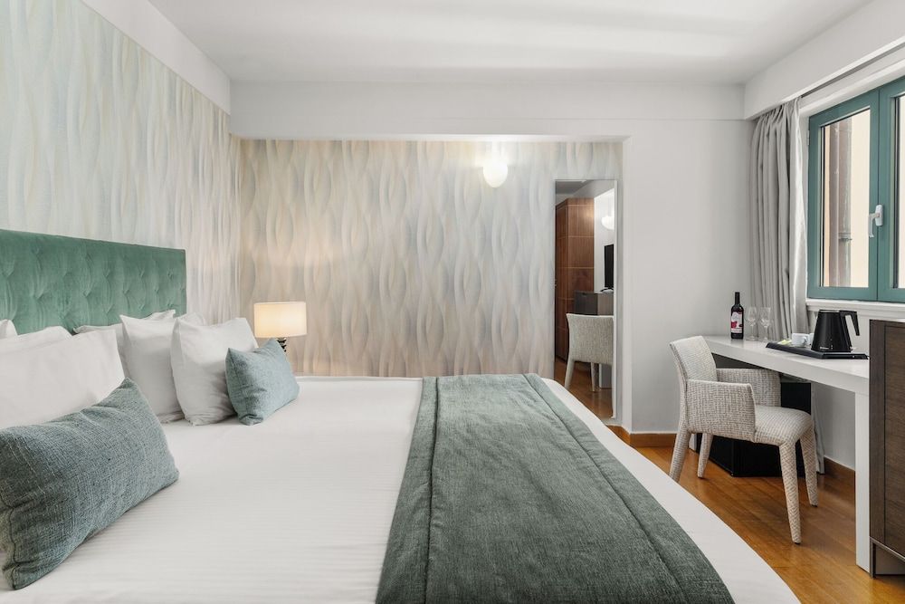 undefined Athenaeum Eridanus Luxury Hotel 2