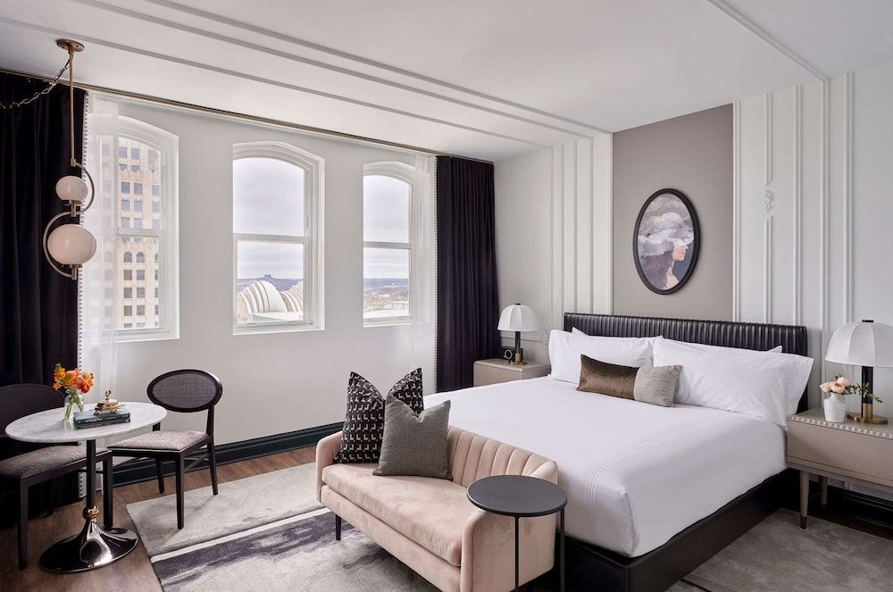 Room, 1 King Bed, Corner