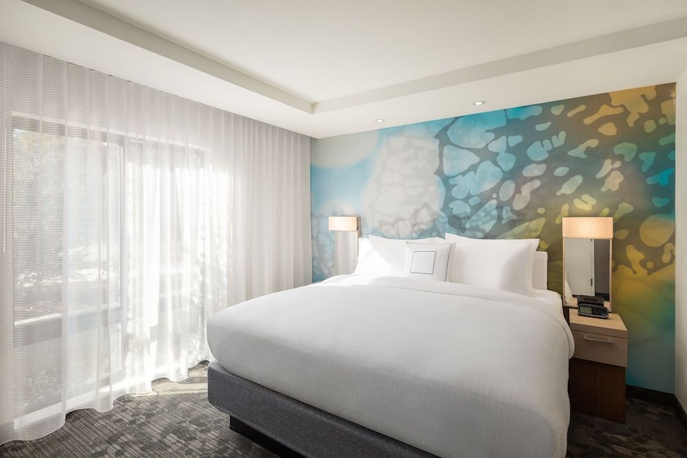 undefined Courtyard by Marriott Seattle Northgate 4