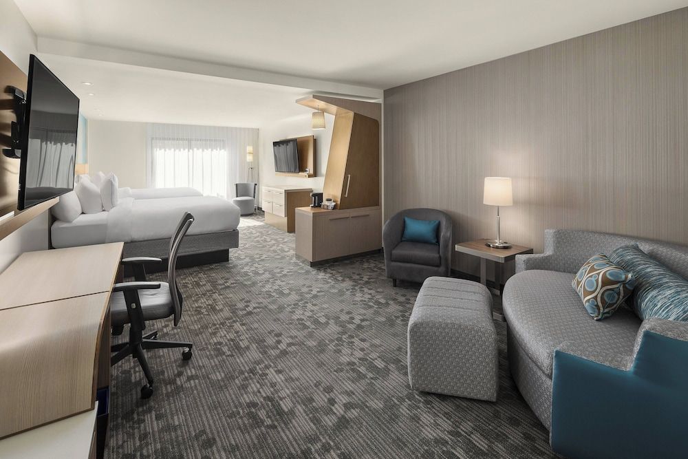 undefined Courtyard by Marriott Seattle Northgate 9