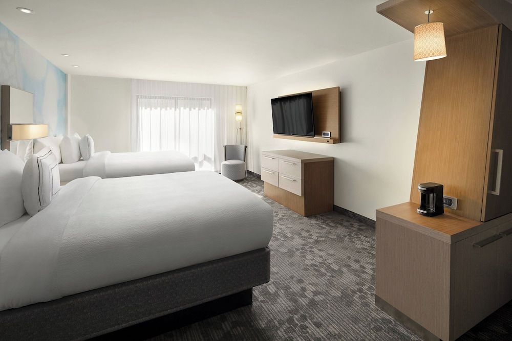undefined Courtyard by Marriott Seattle Northgate 10