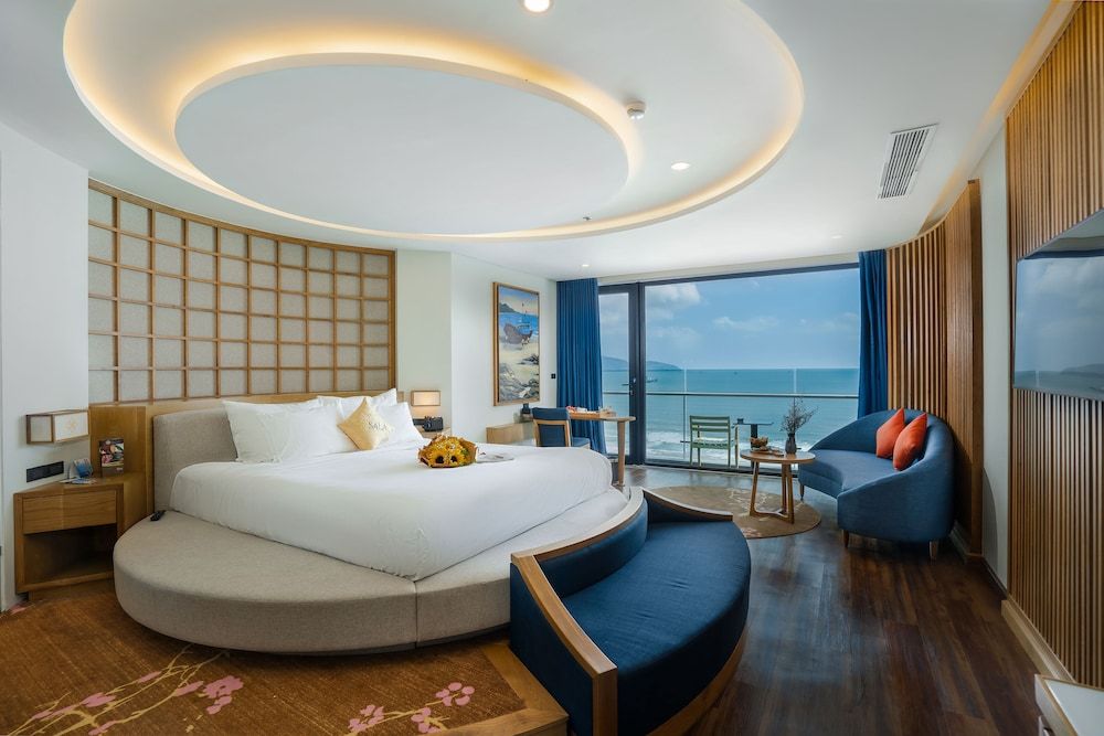 undefined Sala Danang Beach Hotel 4