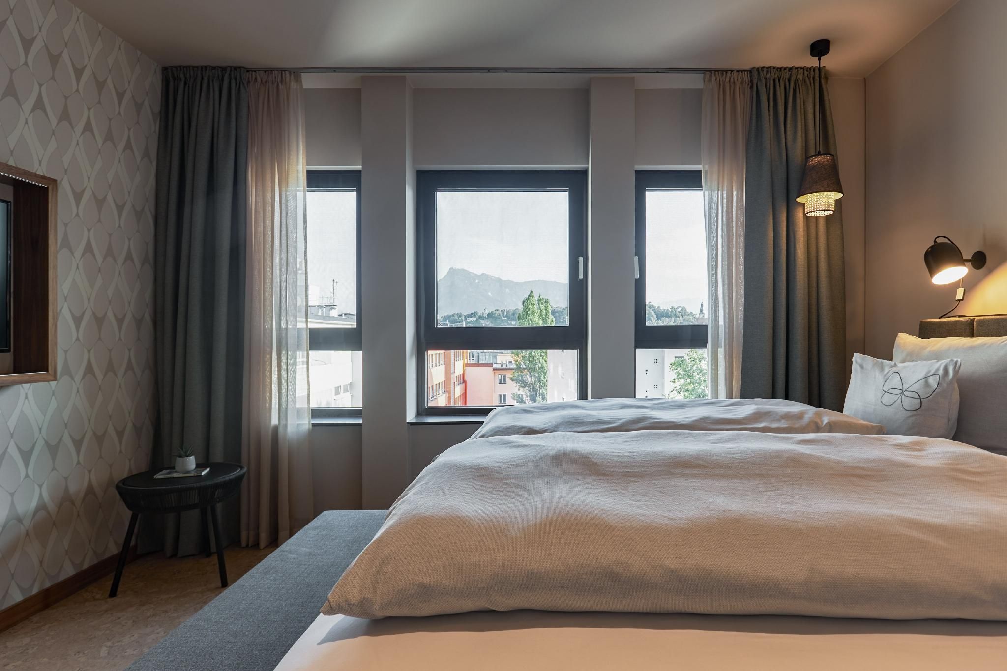 Superior Mountain Cocoon Double Room