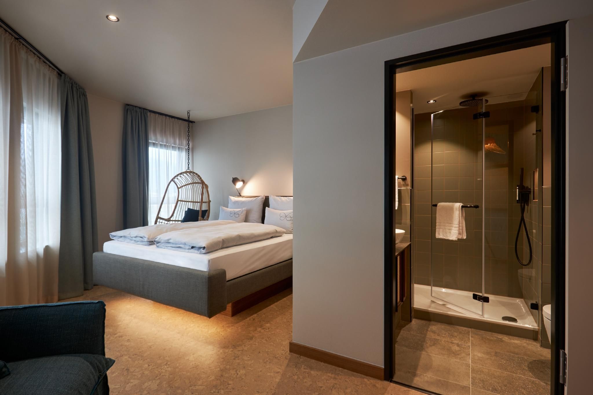 Deluxe Butterfly Double Room
