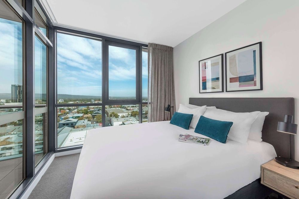 1 Bedroom Suite