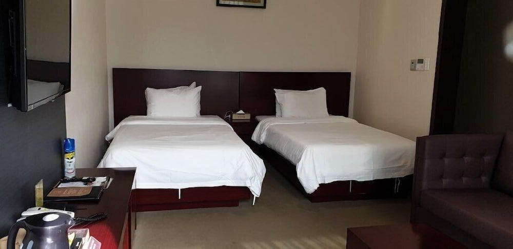 Hotel The Base Superior Room 2